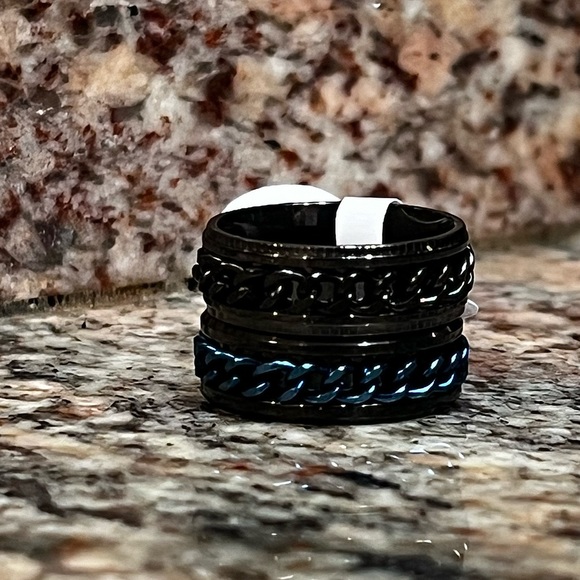 Unisex Chain Fidget Rings - Picture 2 of 4